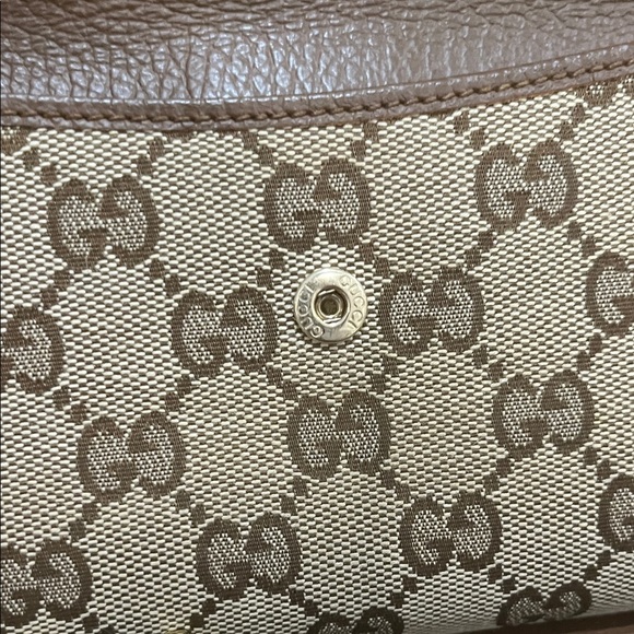 Gucci Beige and Brown Monogram Wallet - Picture 11 of 12